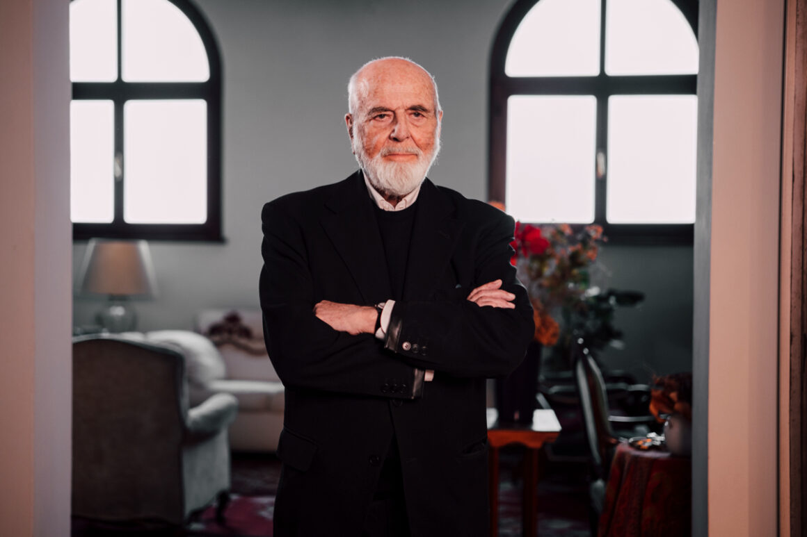 Candiani Denim e Fibra LENZING™: la sostenibilità per proteggere i ghiacciai 2 Glacier Project Portrait Michelangelo Pistoletto 1 1