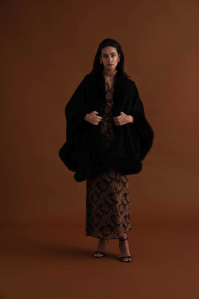 Embracing tradition and sustainability: a conversation with Miluska Novoa, Founder of Disoal 2 Pisac Cape Baby Alpaca