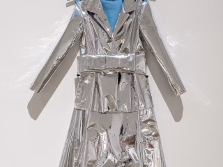 Monica Bolzoni in Triennale: il linguaggio della moda sostenibile tra modularità e avanguardia 3 hAlUBAAAAAAAAAADANyZwAAFF2mhIAAAAAElFTkSuQmCC