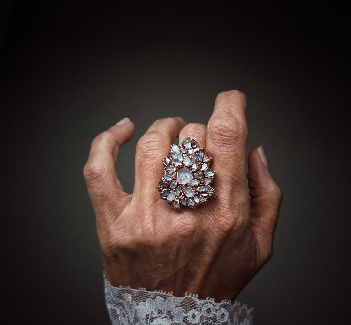 La voce del rame: Ebbijoux e l’estetica dell’imperfezione consapevole 6 image6